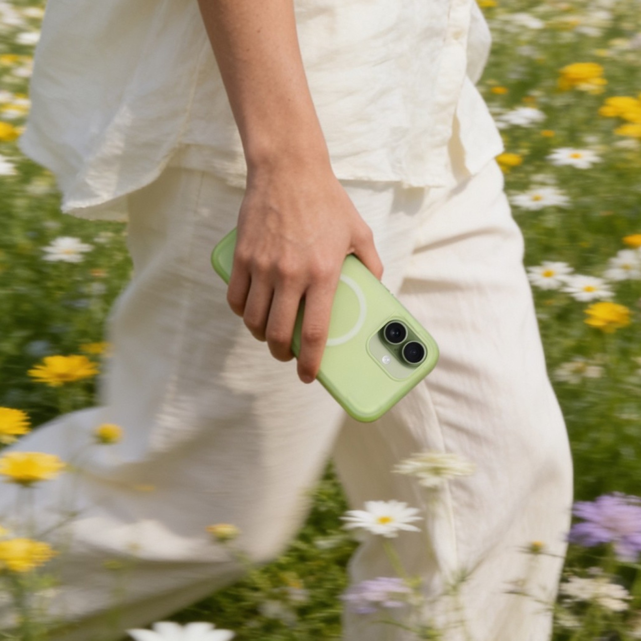 Husă RHINOSHIELD SolidX MagSafe pentru iPhone 17, verde de pajiște